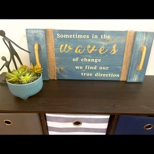 ‘Waves of change’ decor/serving tray